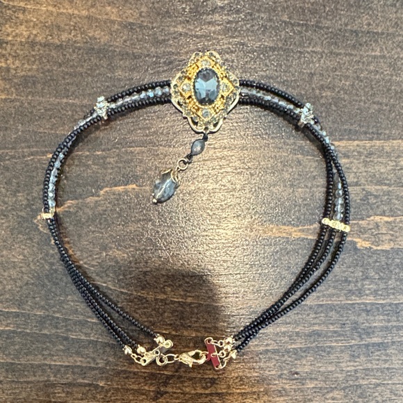 Elegant Black and Gold Beaded choker - Picture 1 of 1
